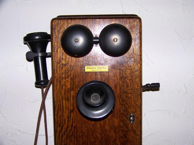 Antique Crank Wall Phone Western Electric item am5415